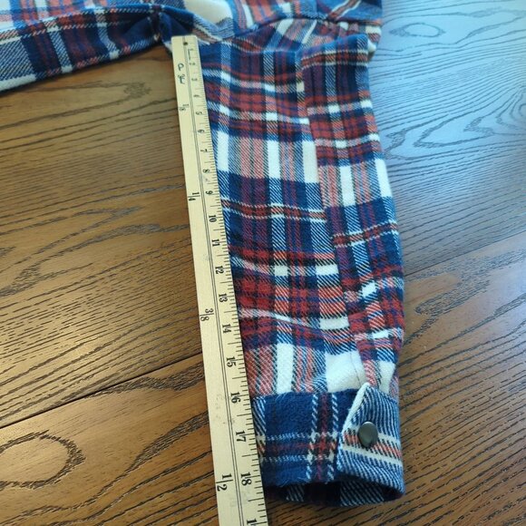 Eco Threads Plaid Flannel Women's Shirt Size L Blue Red White Snap Front soft - Picture 15 of 16